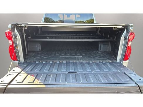 Used 2024 Chevrolet Silverado 1500 High Country w/ High Country Premium Package AWD/4WD image 34