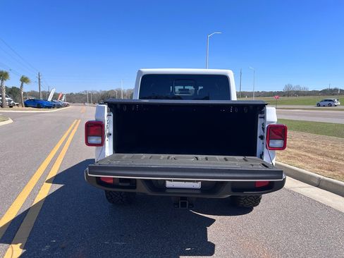 Certified 2021 Jeep Gladiator Overland w/ Popular Equipment Package image 7