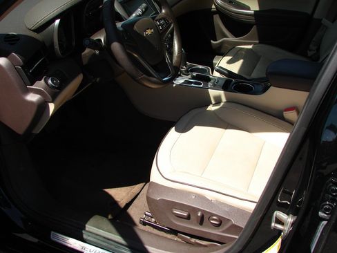 Used 2016 Chevrolet Malibu LTZ image 5