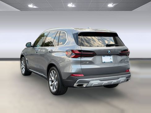 Certified 2026 BMW X5 sDrive40i RWD image 3