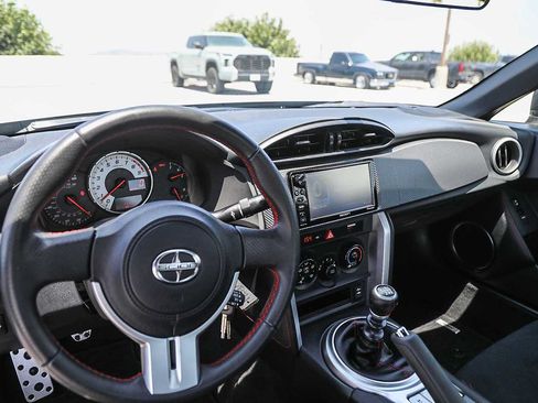 Used 2016 Scion FR-S RWD image 12