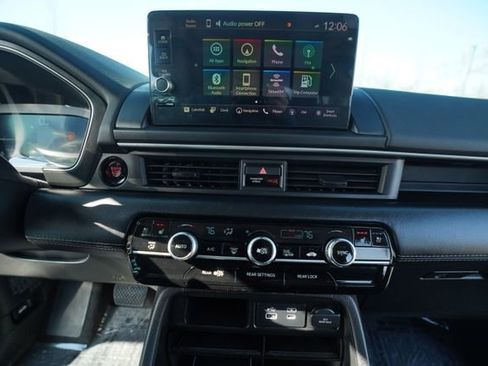 Used 2023 Honda Pilot Elite image 32