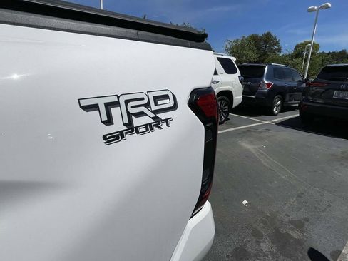 Used 2024 Toyota Tacoma TRD Sport RWD image 12