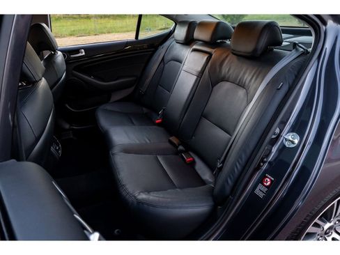 Used 2015 Kia Cadenza Premium image 15