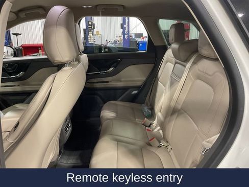 Used 2022 Lincoln Corsair FWD w/ Equipment Group 101A image 11