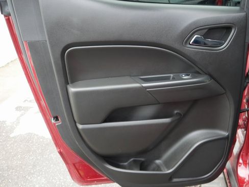 Used 2018 Chevrolet Colorado LT w/ LT Convenience Package image 30