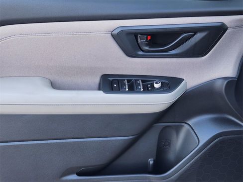 New 2025 Subaru Forester Premium image 18