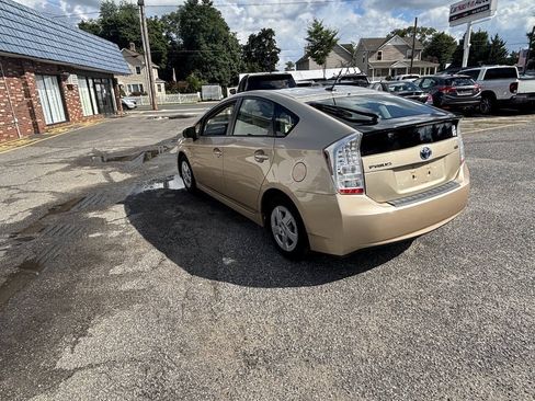 Used 2011 Toyota Prius Two FWD image 6