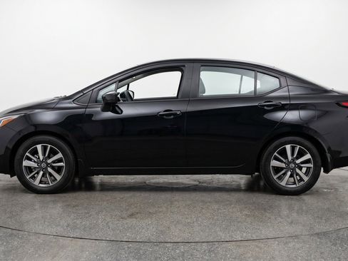 Used 2025 Nissan Versa SV FWD image 5