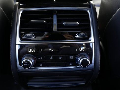 Used 2016 BMW 750i xDrive image 51