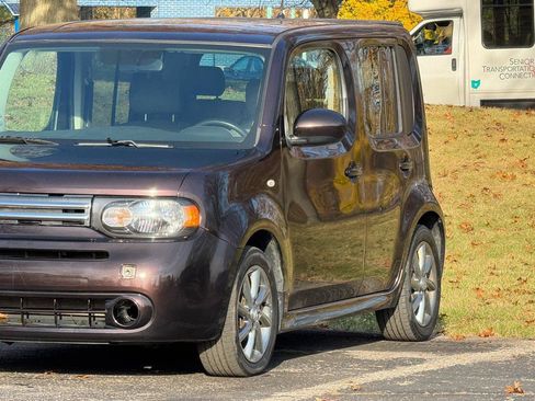 Used 2010 Nissan Cube 1.8 S Krom Edition w/ Interior Designer Pkg FWD image 19