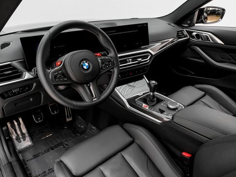 Used 2024 BMW M4 Coupe w/ Executive Package image 6