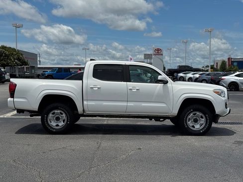 Used 2021 Toyota Tacoma SR AWD/4WD image 7