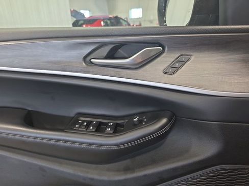 Used 2023 Jeep Grand Cherokee Limited AWD/4WD image 21