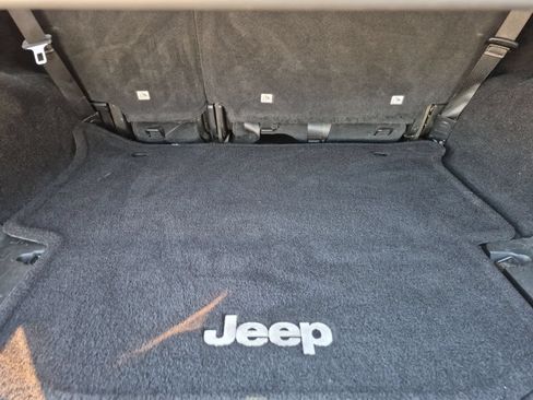 Used 2017 Jeep Wrangler Unlimited Sport w/ Quick Order Package 24S AWD/4WD image 33