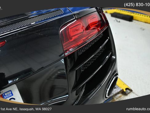 Used 2011 Audi R8 V10 image 17