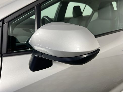 Used 2025 Toyota Corolla LE FWD image 13