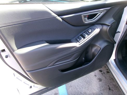 Used 2020 Subaru Forester Premium image 11