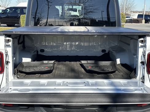 Certified 2022 Jeep Gladiator Sport image 34