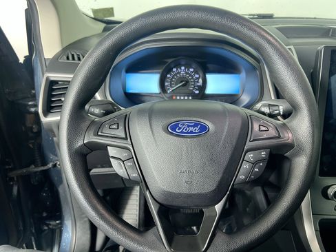 Used 2022 Ford Edge SE w/ Black Appearance Package image 16
