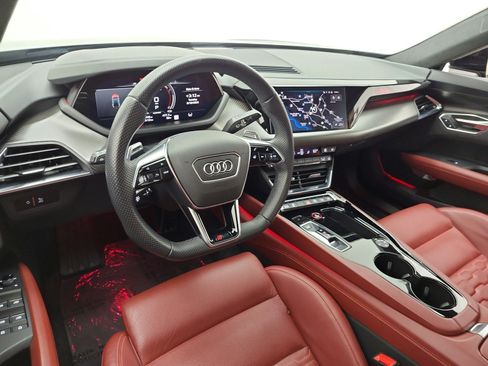 Used 2023 Audi RS e-tron GT w/ Carbon Performance Package AWD/4WD image 14