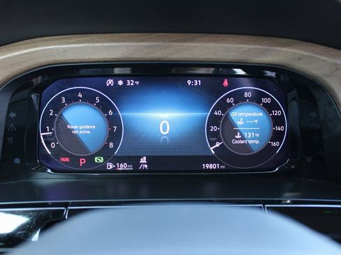 Certified 2024 Volkswagen Atlas SE image 14