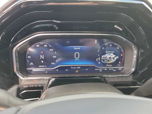 Used 2024 Chevrolet Silverado 2500 High Country w/ Technology Package image 18