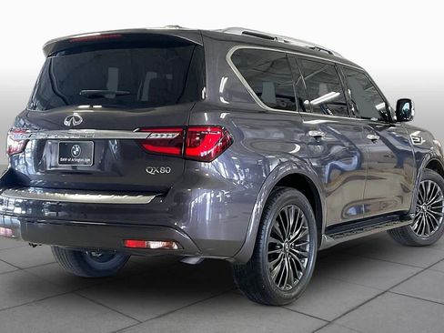 Used 2023 INFINITI QX80 Sensory w/ Cargo Package AWD/4WD image 11