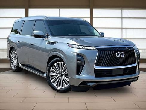 Used 2025 INFINITI QX80 Sensory AWD/4WD image 12