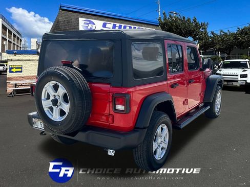 Used 2021 Jeep Wrangler Unlimited Sport AWD/4WD image 8
