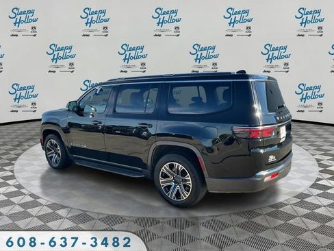 Used 2022 Jeep Wagoneer Series III w/ Flexible Seating Group AWD/4WD image 7