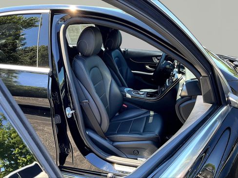 Used 2019 Mercedes-Benz C 300 4MATIC Sedan image 28