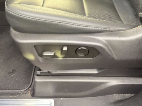 Used 2023 GMC Sierra 1500 SLT w/ SLT Premium Plus Package image 13