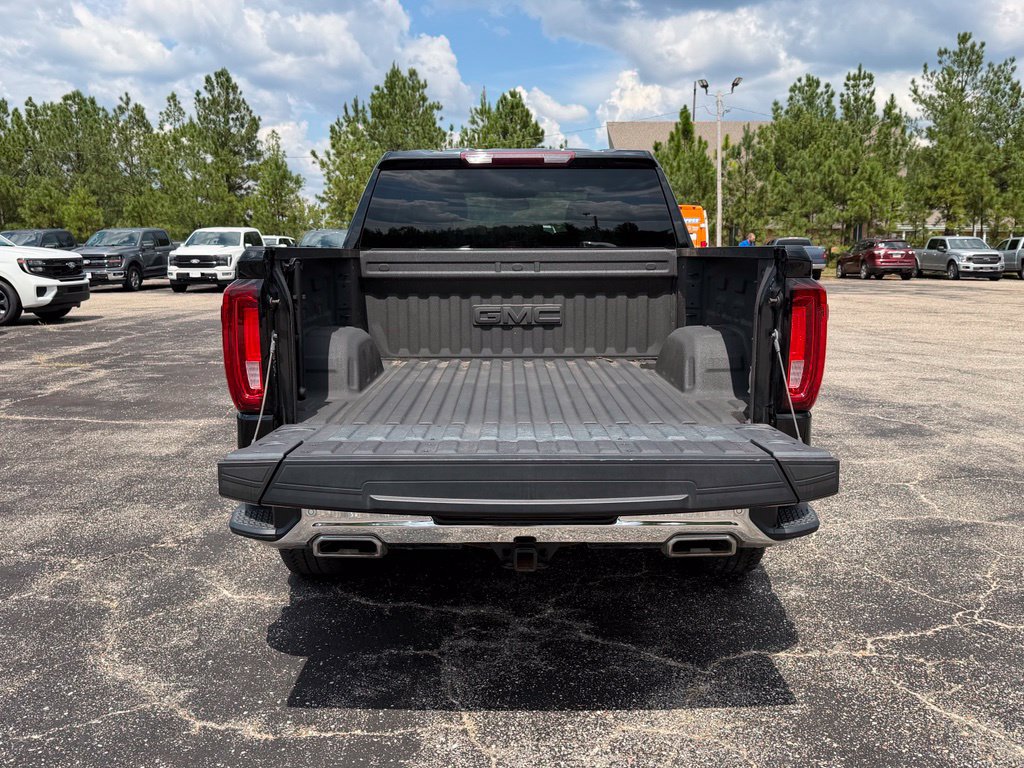 Used 2024 GMC Sierra 1500 SLT AWD/4WD image 9