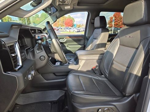 Used 2024 GMC Sierra 1500 Denali w/ Denali Reserve Package image 13