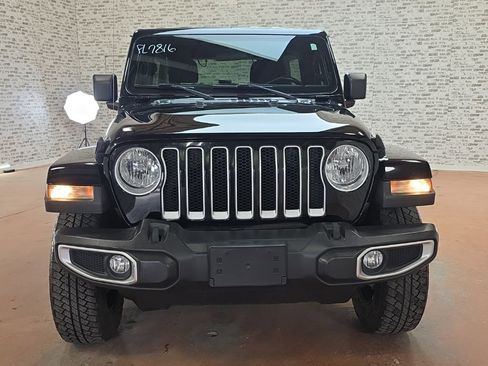 Used 2021 Jeep Wrangler Unlimited Sahara image 2