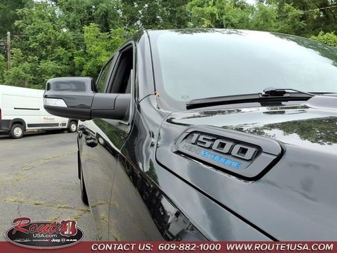 Used 2022 RAM 1500 Big Horn AWD/4WD image 11