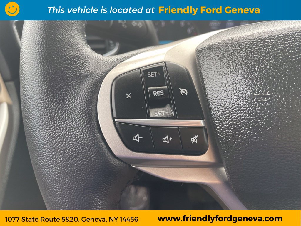 Used 2023 Ford Explorer XLT w/ Equipment Group 202A AWD/4WD image 17