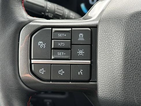 Used 2023 Ford Expedition Max Limited image 16