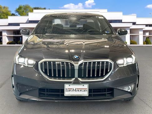 Used 2026 BMW 530i xDrive w/ Premium Package AWD/4WD image 2