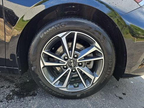 Certified 2022 Kia Forte LXS FWD image 32