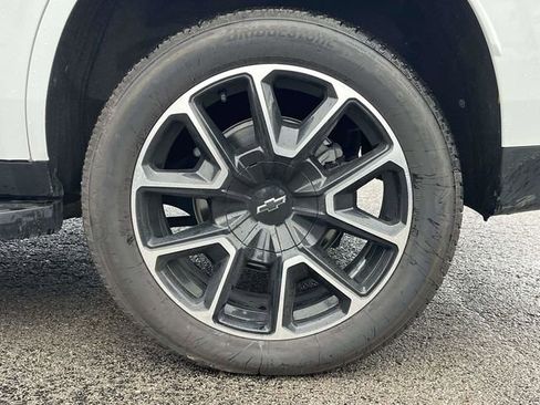 Used 2023 Chevrolet Tahoe RST image 11