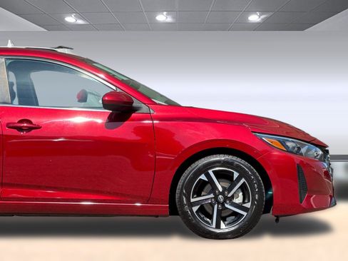 Used 2024 Nissan Sentra SV FWD image 33
