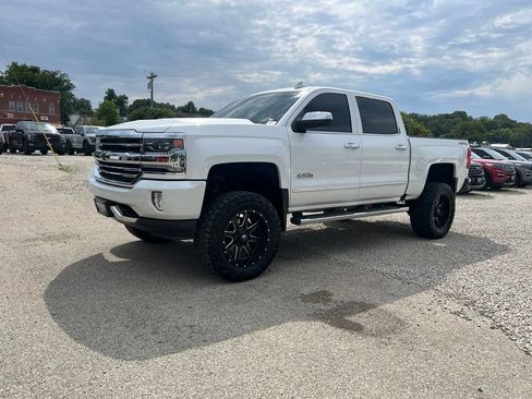 Used 2017 Chevrolet Silverado 1500 High Country AWD/4WD image 4