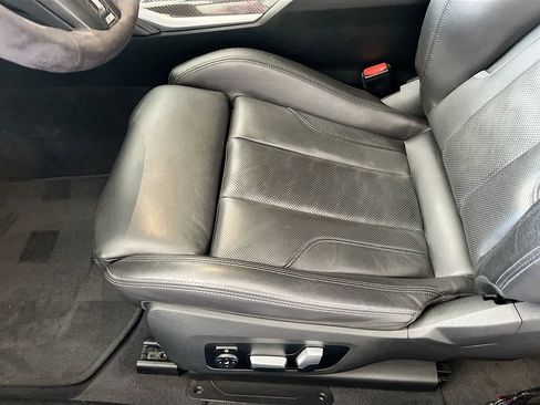 Used 2021 BMW M4 Competition w/ Executive Package RWD image 20