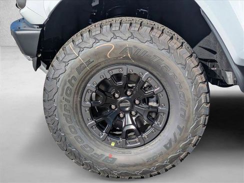 New 2025 Ford Bronco Raptor image 16