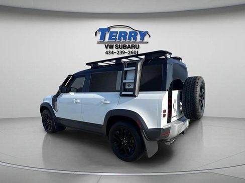 Used 2021 Land Rover Defender 110 SE image 7