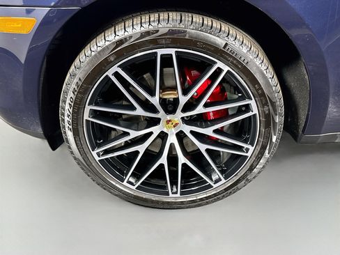 Used 2022 Porsche Macan S AWD/4WD image 37