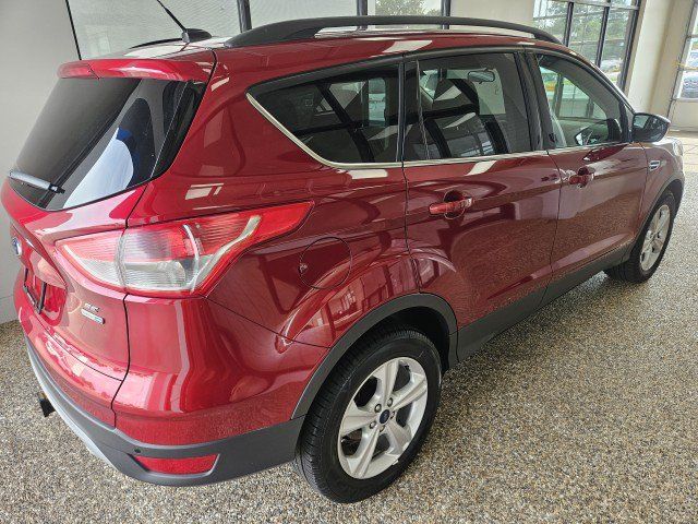Used 2014 Ford Escape SE w/ Equipment Group 201A AWD/4WD image 2