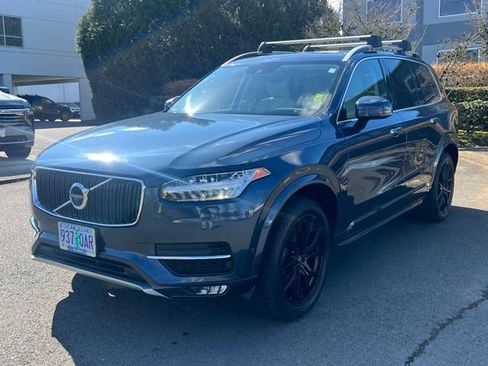 Used 2019 Volvo XC90 T6 Momentum w/ Advanced Package image 3